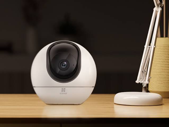 EZVIZ H6 3K Pan & Tilt Smart Home Camera