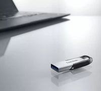SanDisk Ultra Flair USB 3.0 Flash Drive