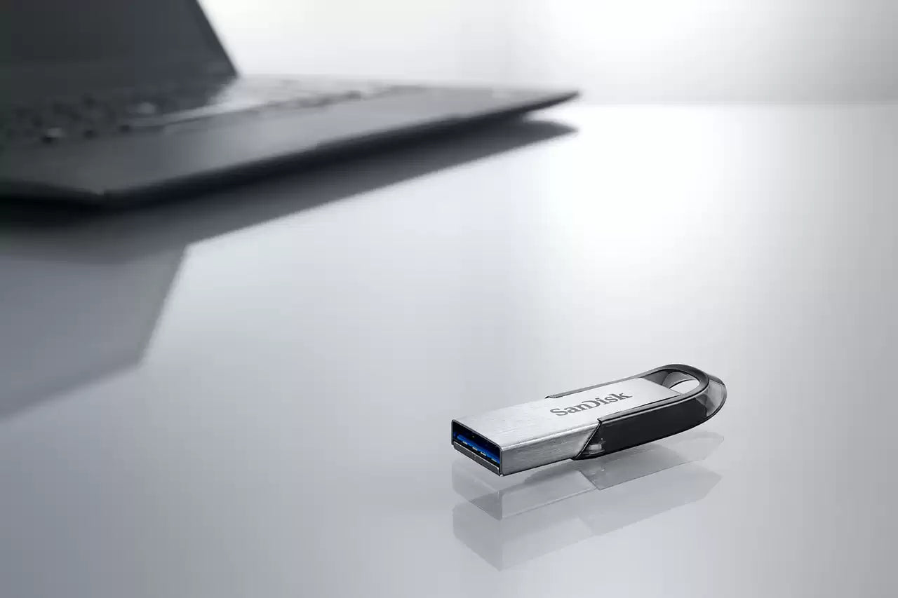 SanDisk Ultra Flair USB 3.0 Flash Drive